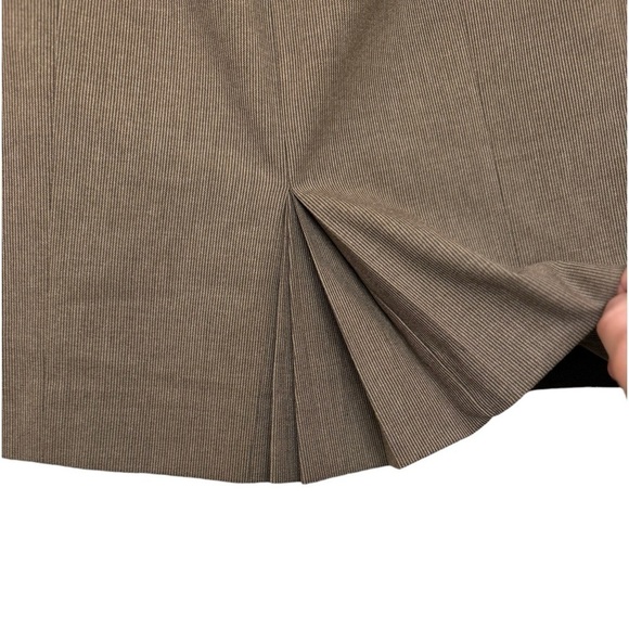 Ann Taylor Pencil Skirt Size 2 - Picture 3 of 6